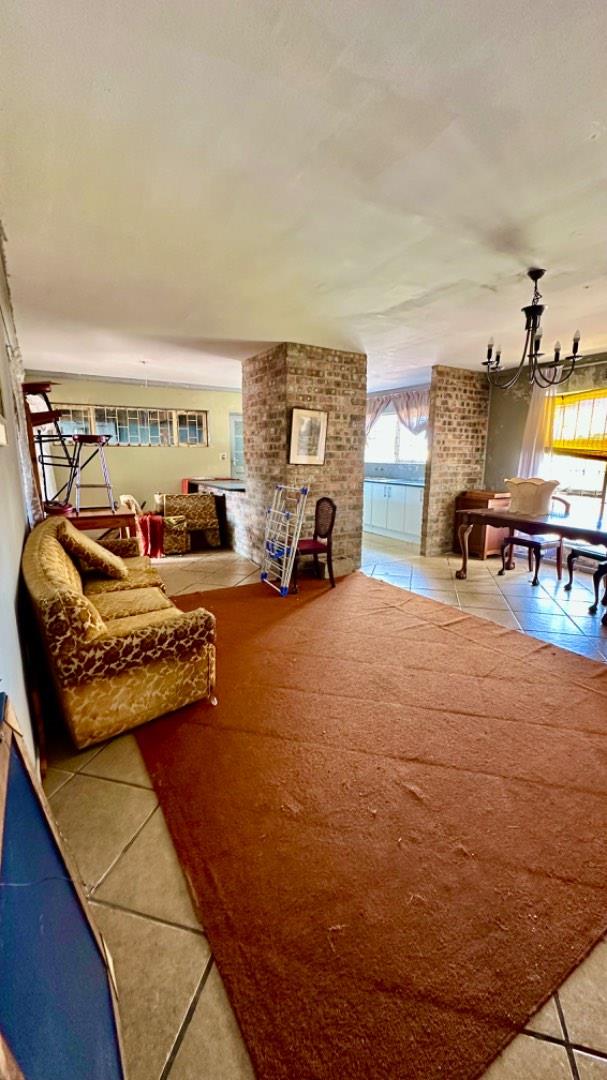 4 Bedroom Property for Sale in Sybrand Park Western Cape